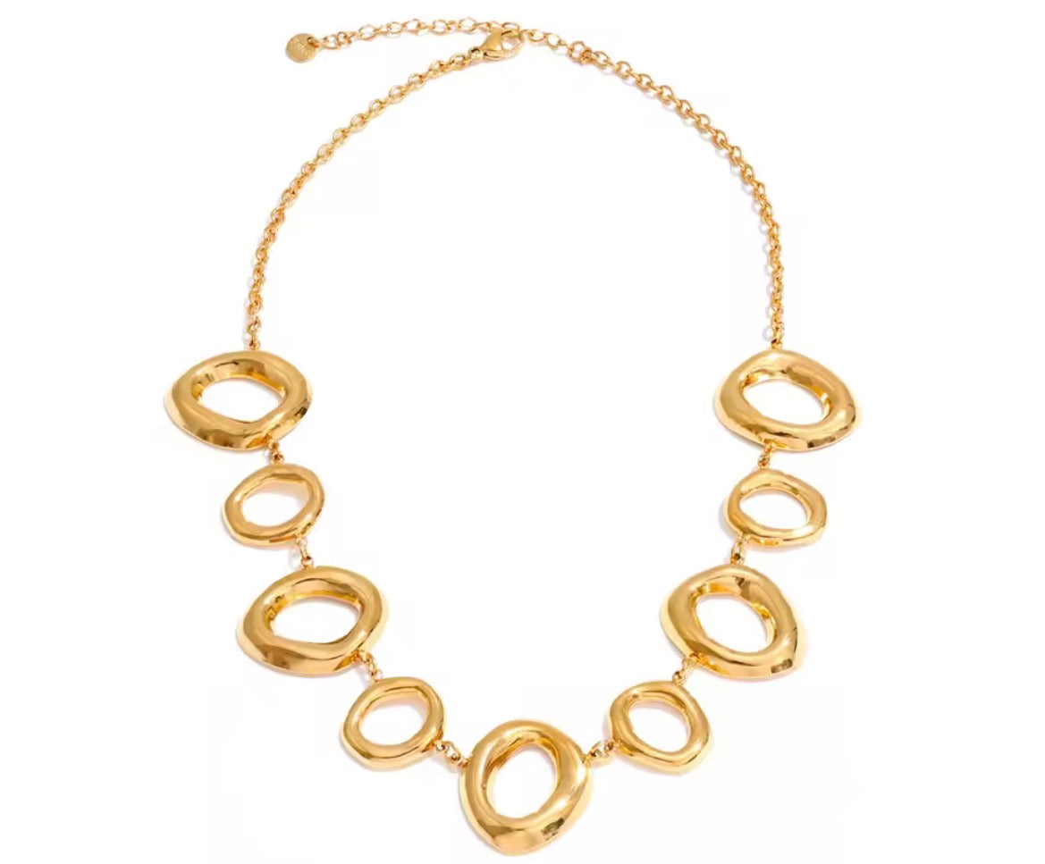 Dona necklace