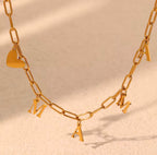 Mamá necklace