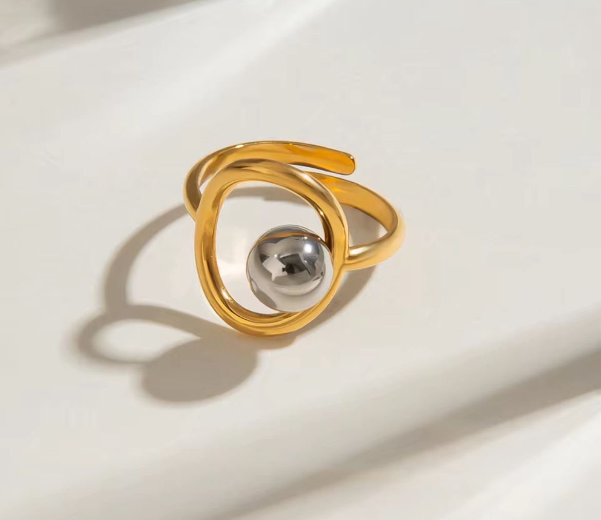 Eirene ring