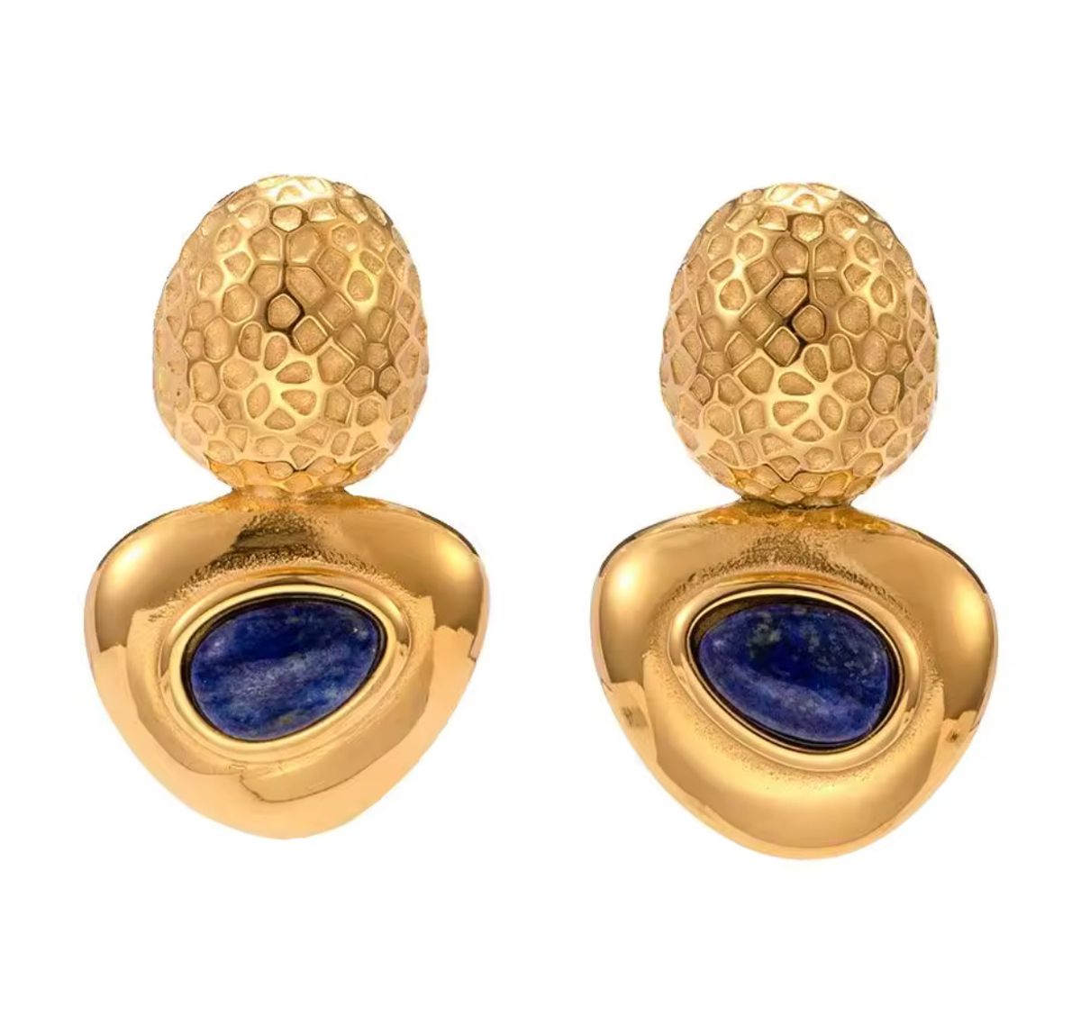 H Blue earrings 💧